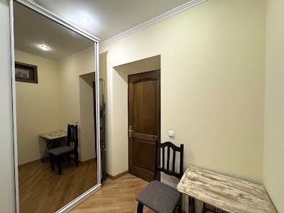 квартира по адресу Кловский спуск, 14/24
