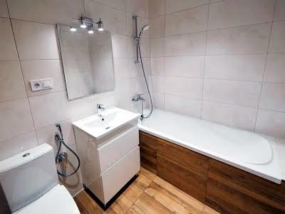 квартира за адресою Олександра Олеся вул., 3