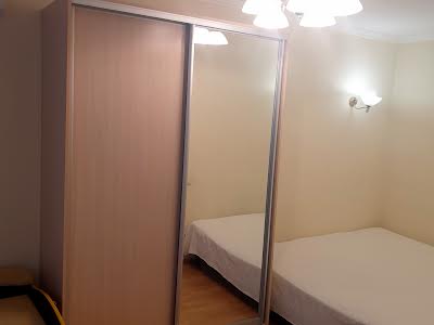 квартира за адресою Ломаківська вул. (Мічуріна), 2