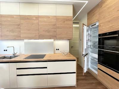 квартира за адресою Зарубинецька вул., 4