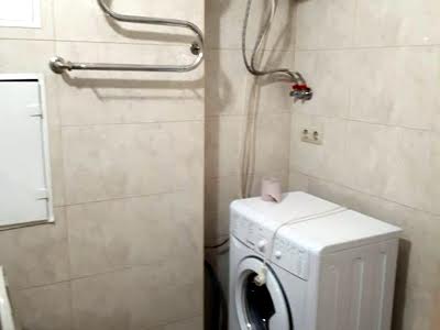 квартира за адресою Драгоманова вул., 40-Е