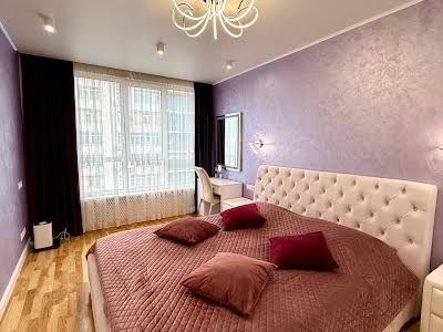 квартира за адресою Митрополита Василя Липківського вул. (Урицького), 33А