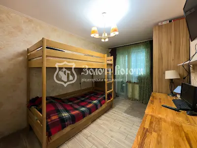квартира за адресою Прирічна вул., 17-Д