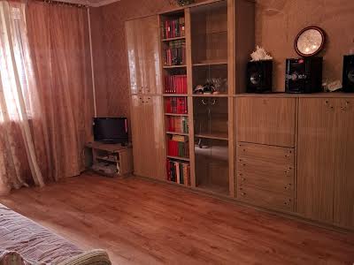 квартира за адресою Астрономічна вул., 35и