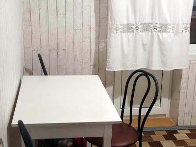 квартира за адресою Київ, Романа Шухевича просп. (Генерала Ватутіна), 4-Б