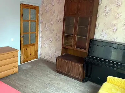 квартира за адресою Луганська вул., 12