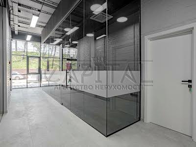 коммерческая по адресу Любомира Гузара просп. (Космонавта Комарова), 9Б