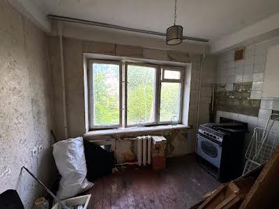 квартира по адресу Строителей ул., 16