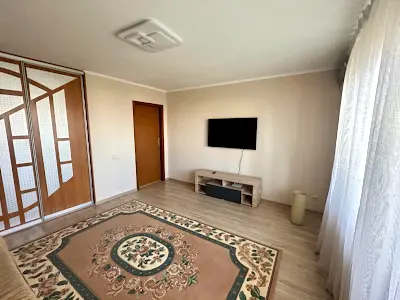 квартира за адресою Київ, Карела Чапека вул. (Юліуса Фучика), 8