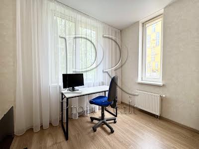 квартира за адресою Регенераторна вул., 4к9