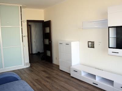квартира за адресою Ованеса Туманяна вул., 3
