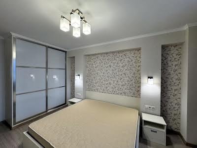квартира за адресою Федора Ернста вул., 16а