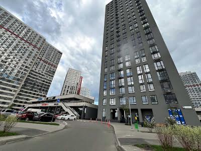 квартира за адресою Олександра Олеся вул., 10