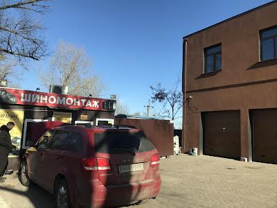 коммерческая по адресу Радосинская ул. (Леніна), 152