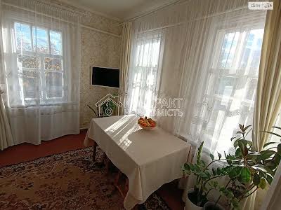 будинок за адресою вул. Волинська, 10