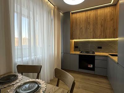 квартира за адресою Боголюбова вул., 27а