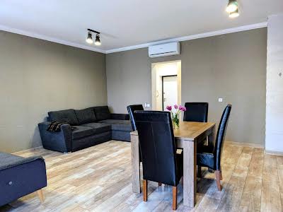 квартира за адресою Антоновича вул. (Горького), 74