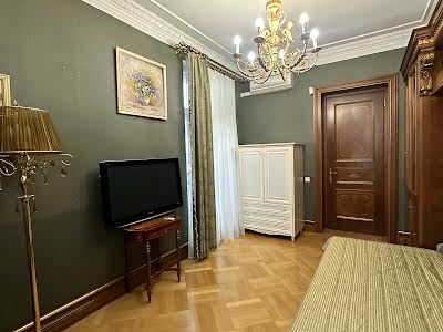 квартира за адресою Пилипа Орлика вул., 6