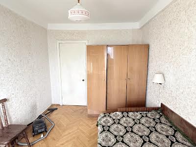 квартира за адресою Ореста Левицького вул. (Академіка Курчатова), 8