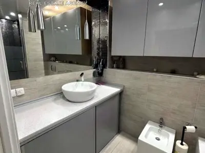 квартира за адресою Урлівська вул., 38