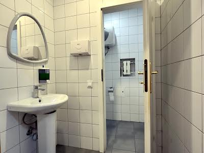 комерційна за адресою Олеся Гончара вул., 41