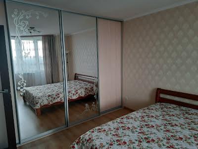 квартира за адресою Верховинна вул., 41