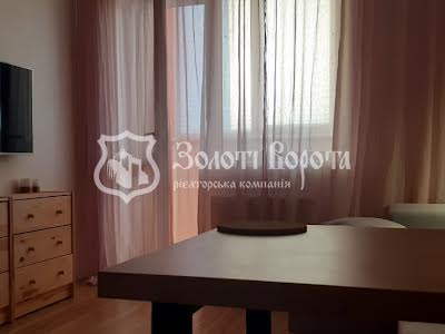 квартира за адресою Польова вул., 73