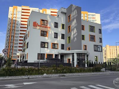 квартира по адресу Олеся Бердника ул., 1-Д