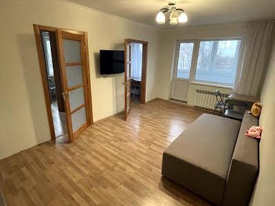 квартира за адресою Світла вул., 8