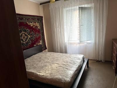 квартира за адресою Ревуцького вул., 18
