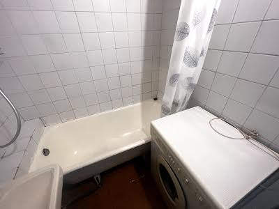 квартира за адресою Верховної Ради бульв., 3
