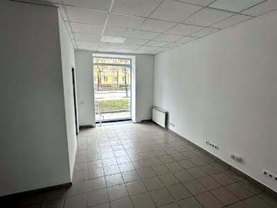 коммерческая по адресу Вишгородська ул., 48