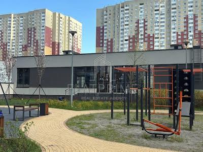 квартира по адресу Олександра Олеся ул., 5а
