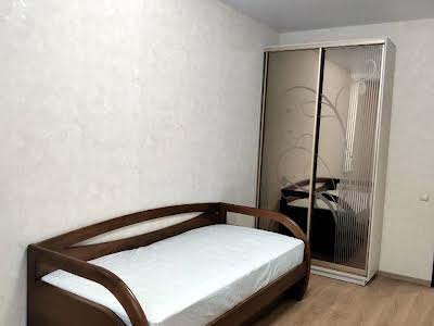 квартира за адресою Регенераторна вул., 4
