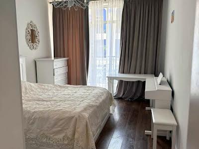 квартира за адресою Дегтярна вул., 7
