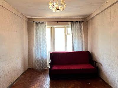 квартира за адресою Празька вул., 27