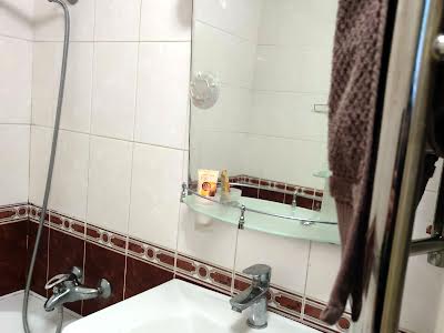 квартира за адресою Здолбунівська вул., 3