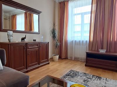квартира по адресу Киев, Пирогова ул., 2