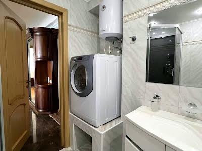 квартира по адресу Киев, Никольско-Ботаническая ул., 6/8