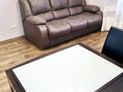 квартира за адресою Ясинуватський пров., 11