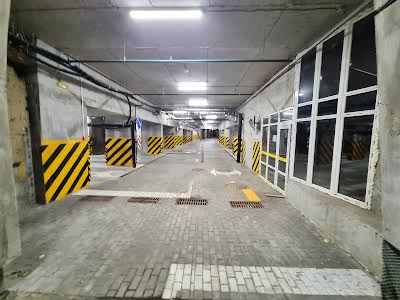 коммерческая по адресу Глубочицкая ул., 13