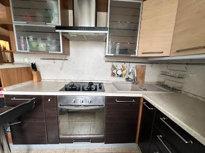 квартира по адресу Набережно-Крещатицкая ул., 35а