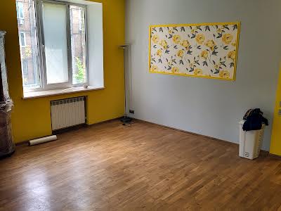 квартира за адресою Лабораторний пров., 24