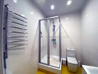 квартира за адресою Київ, Практична вул., 3
