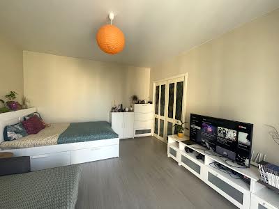 квартира за адресою Метрологічна вул., 15
