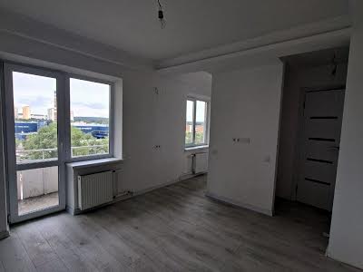 квартира за адресою Богатирська вул., 8