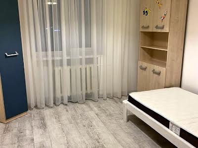 квартира за адресою Михайла Бойчука вул. (Кіквідзе), 34