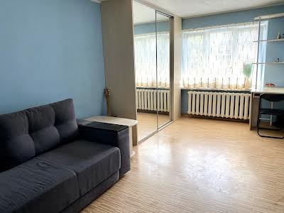 квартира за адресою Академіка Доброхотова вул., 28