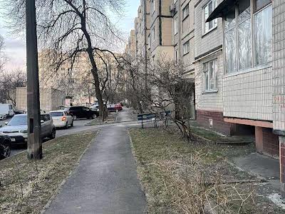 квартира за адресою Райдужна вул., 21а