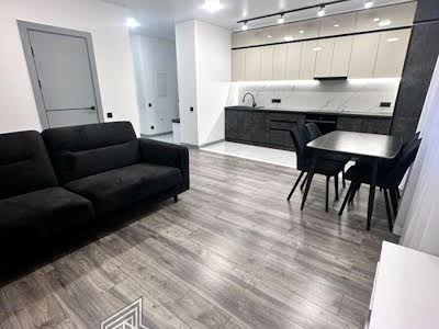 квартира за адресою Олександра Олеся вул., 1